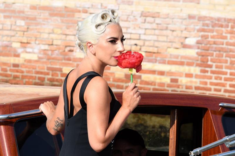 Lady GaGa, despre boala cumplită cu care se luptă: „Am dureri groaznice în fiecare zi”