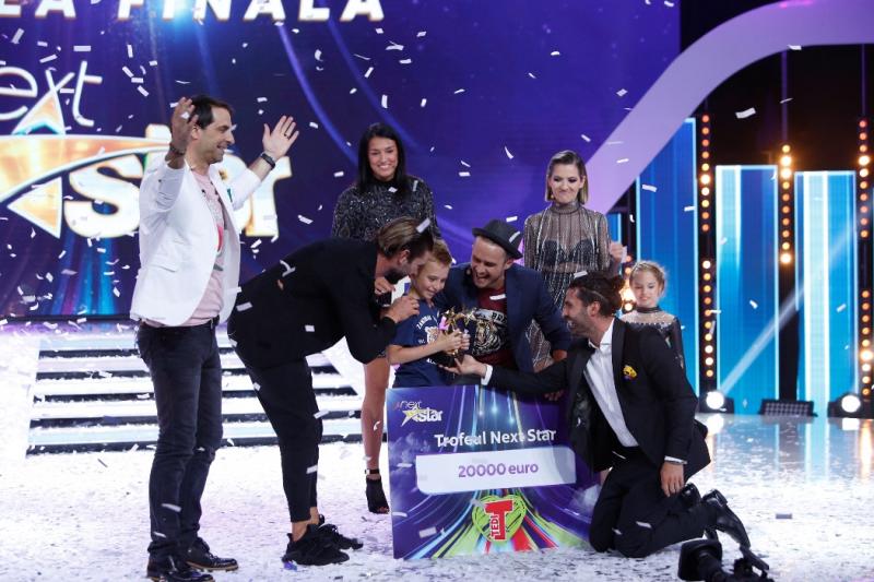 Mihai Dobre, un copil cu o minte sclipitoare, a castigat "Next Star". Show-ul prezentat de Dan Negru, lider de audienta la orase