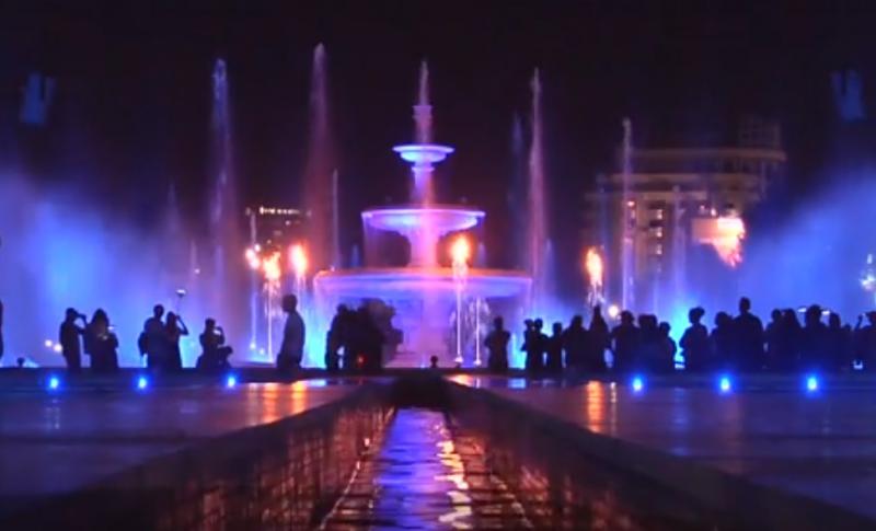 Fântânile din Piața Unirii, noua ATRACȚIE a Bucureștiului! Când sunt SPECTACOLE