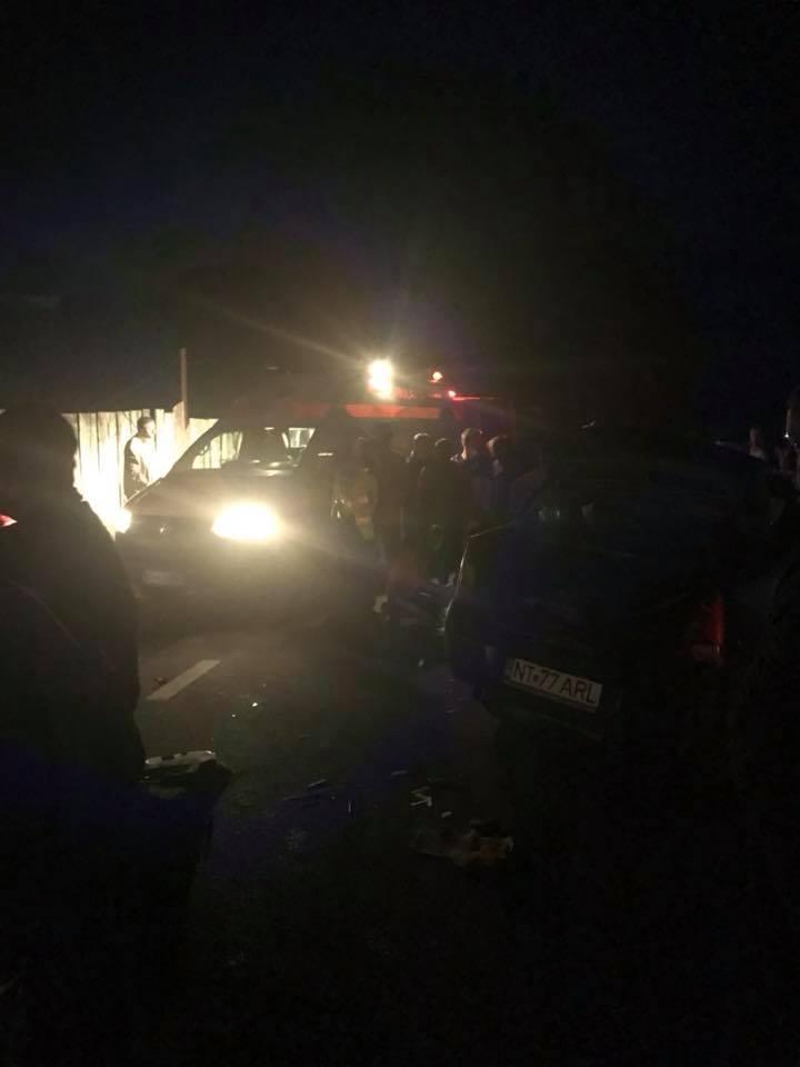 Accident cumplit, în urmă cu puțin timp! Un bărbat a murit și alte trei persoane au fost rănite, în urma impactului