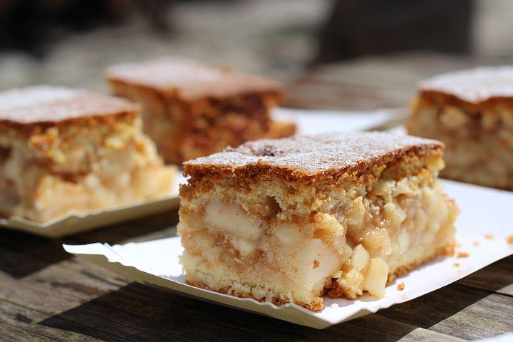 Desert de toamnă: Prăjitura cu foi fragede cu scorțișoară și umplutură de pere