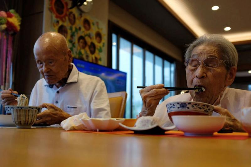 Au sărbătorit 80 de ani de CĂSĂTORIE! Soția a dezvăluit SECRETUL unei relații de lungă durată