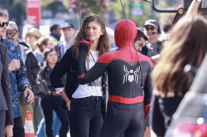 Cum s-a turnat filmul Spider-Man Far From Home. Spiderman și-a tras costum nou!