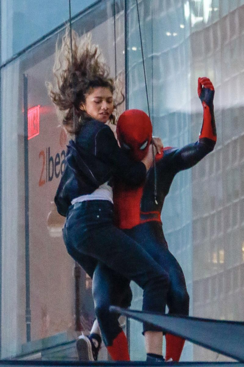 Cum s-a turnat filmul Spider-Man Far From Home. Spiderman și-a tras costum nou!