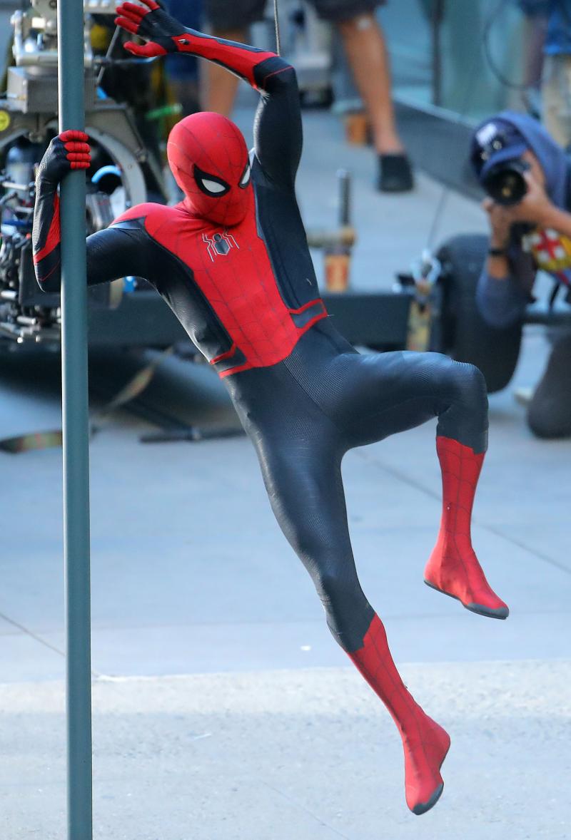 Cum s-a turnat filmul Spider-Man Far From Home. Spiderman și-a tras costum nou!