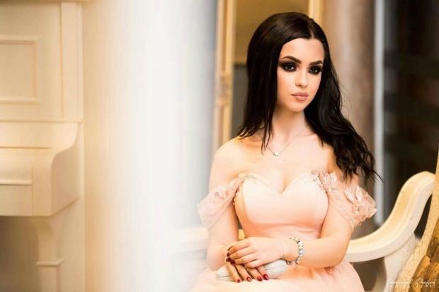 O studentă de 20 de ani, fiica unui om de afaceri celebru, a murit într-un accident rutier! Șoferul se urcase drogat la volan