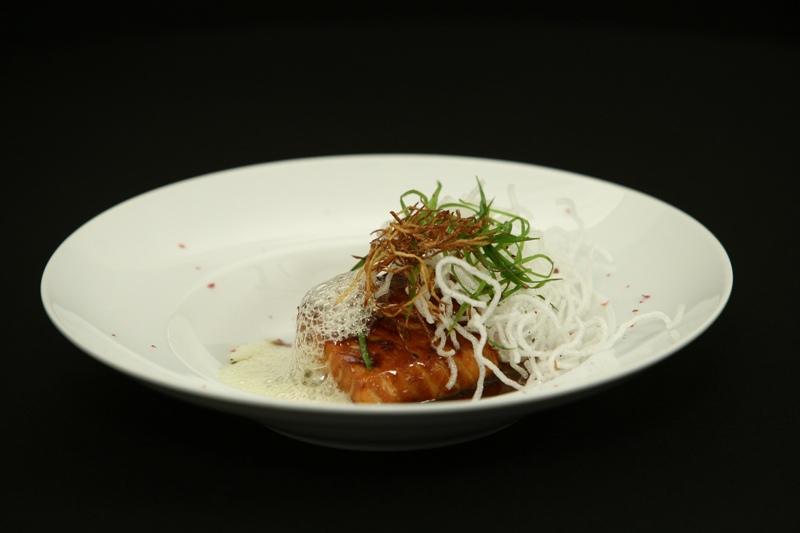 Semifinală cu emoții și farfurii impecabile la „Chefi la cuțite”