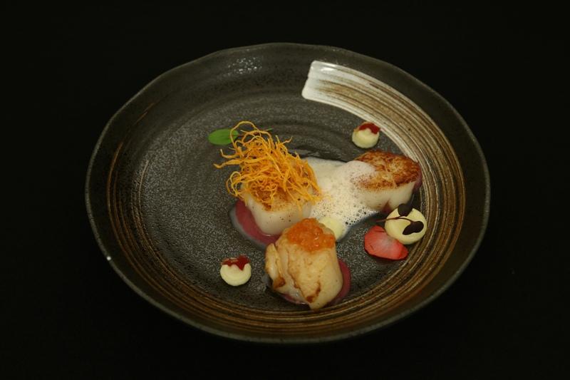 O finală de culoare albastră, la „Chefi la cuțite”