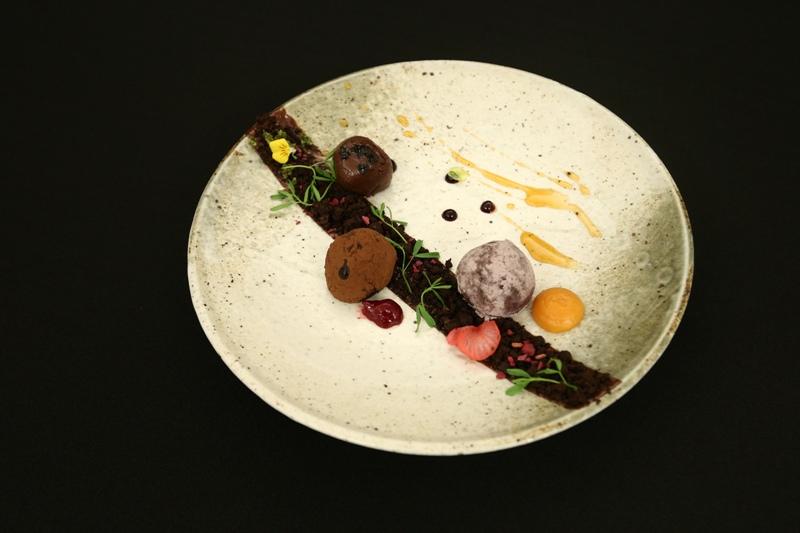 O finală de culoare albastră, la „Chefi la cuțite”