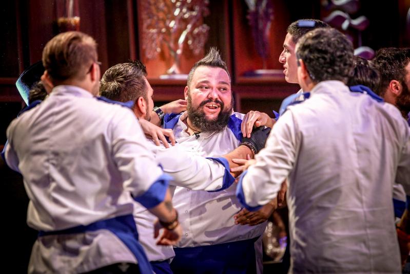 Mihai Munteanu este câștigătorul celui de-al șaselea sezon ”Chefi la cuțite” Finala emisiunii, record de audienţã în acest sezon