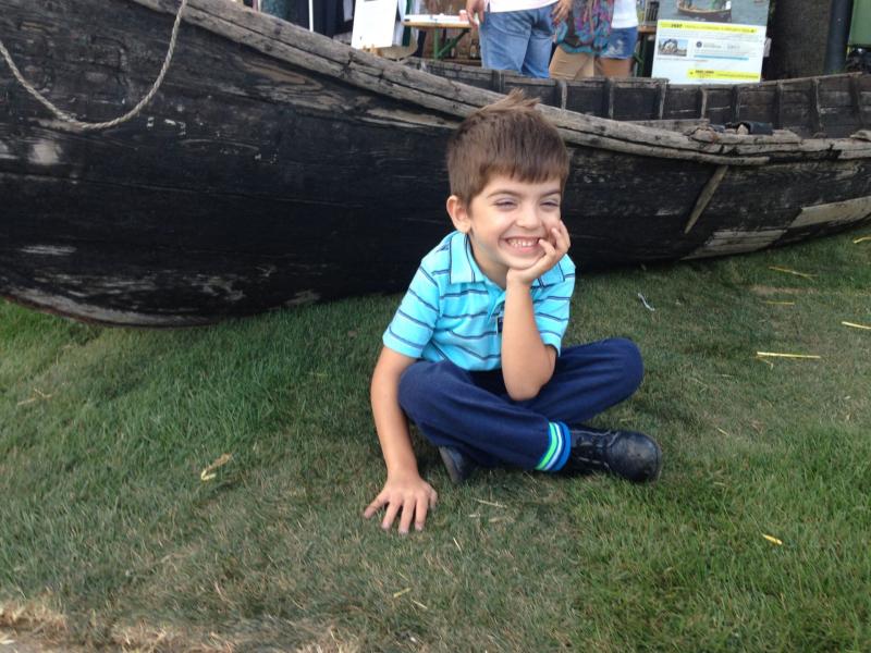 ”Bună, sunt Ioan. Iubesc fotbalul, dar nu-mi pot folosi picioarele. Vreau să dau măcar o pasă!”