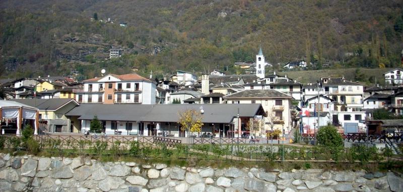 Vești bune, nu glumă! Un primar oferă 9.000 de euro oricui, pe loc! Singurele condiții pe care trebuie să le îndeplinească