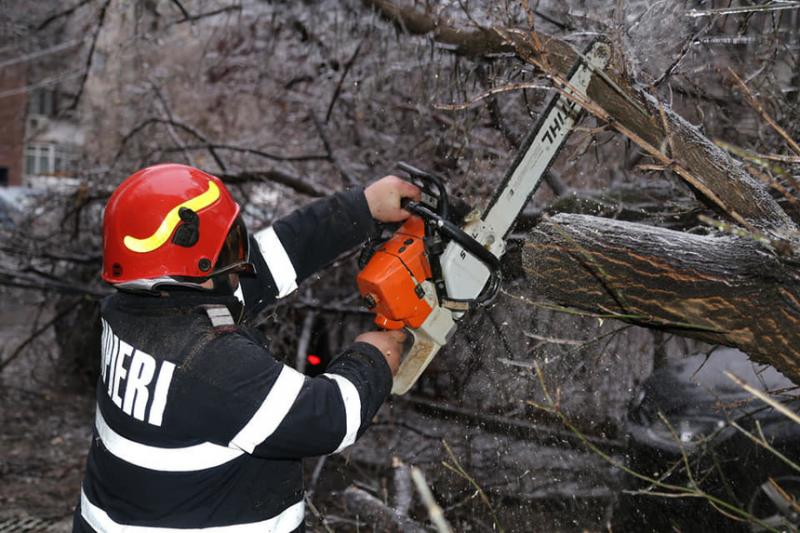 Autoritățile sunt în alertă. Au fost aproape 3000 de urgențe de cod galben și roșu în ultimele 2 zile
