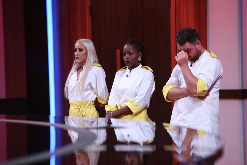 Chefi la cuțite. Tensiuni maxime, îmbrâncire între chefi și o probă ce a pus într-o încurcătură fantastică mulți concurenți