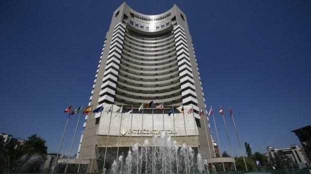 De ce s-a aruncat de pe hotel Intercontinental bărbatul de 32 de ani! Motivul e uluitor!