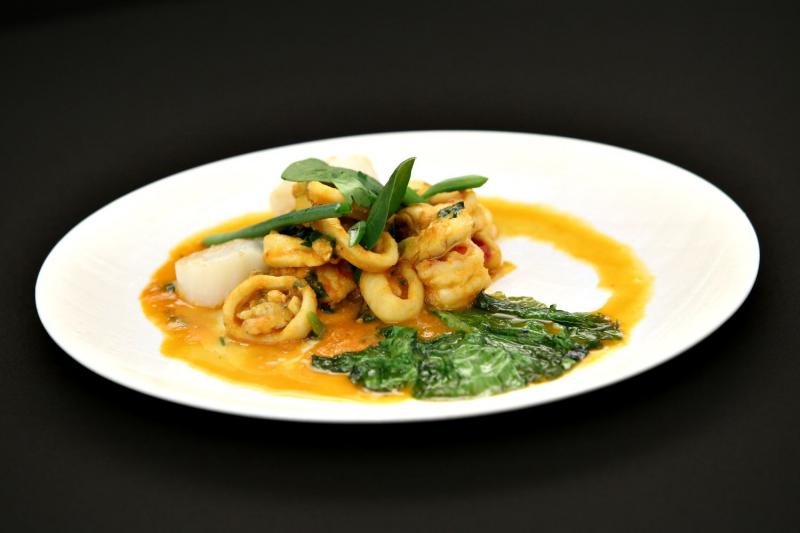 Chefi la cuțite a fost lider de piață! Chef Florin Dumitrescu a oferit cuțitul de aur! Ce preparat l-a cucerit