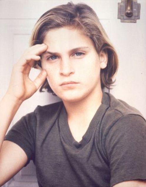 Povestea secretă din spatele ultimului Joker. Joaquin Phoenix: o dramă, o sectă și o mare poveste de iubire