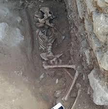 „Copilul-vampir” există! Toată lumea ştia legenda, însă acum s-au găsit dovezi într-un sătuc din Italia