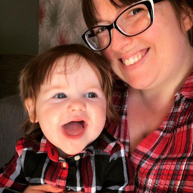 A obosit să îl aștepte pe bărbatul visurilor ei și a apelat la un donator ca să devină mamă. Când a născut, a suferit un șoc! „Arăta de parcă…”