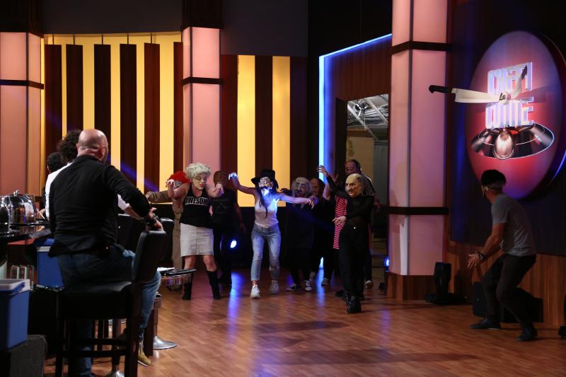 O ieduță cu pampers, o șoferiță curajoasă pe TIR și un englez trăsnit! Ce s-a întâmplat în ediția 12 din sezonul 7 Chefi la cuțite