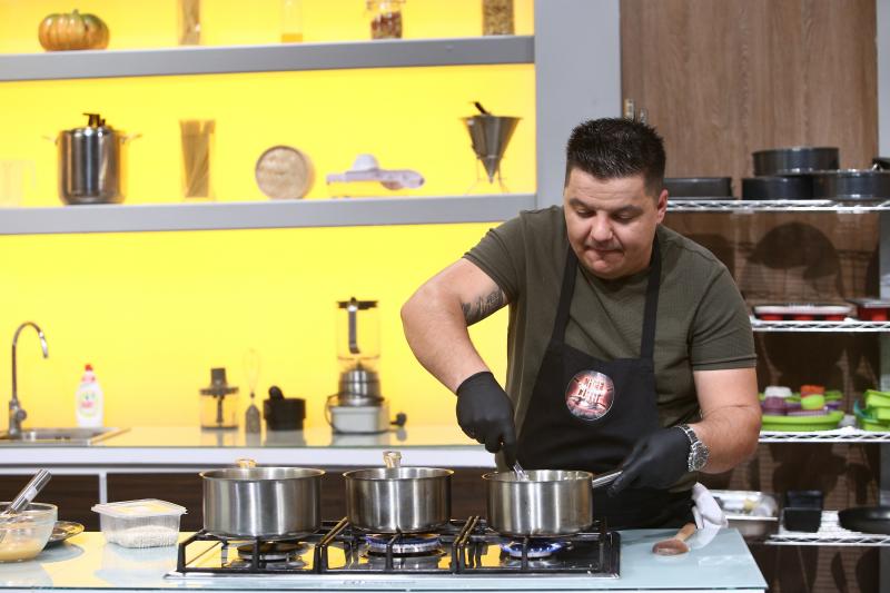 O ieduță cu pampers, o șoferiță curajoasă pe TIR și un englez trăsnit! Ce s-a întâmplat în ediția 12 din sezonul 7 Chefi la cuțite