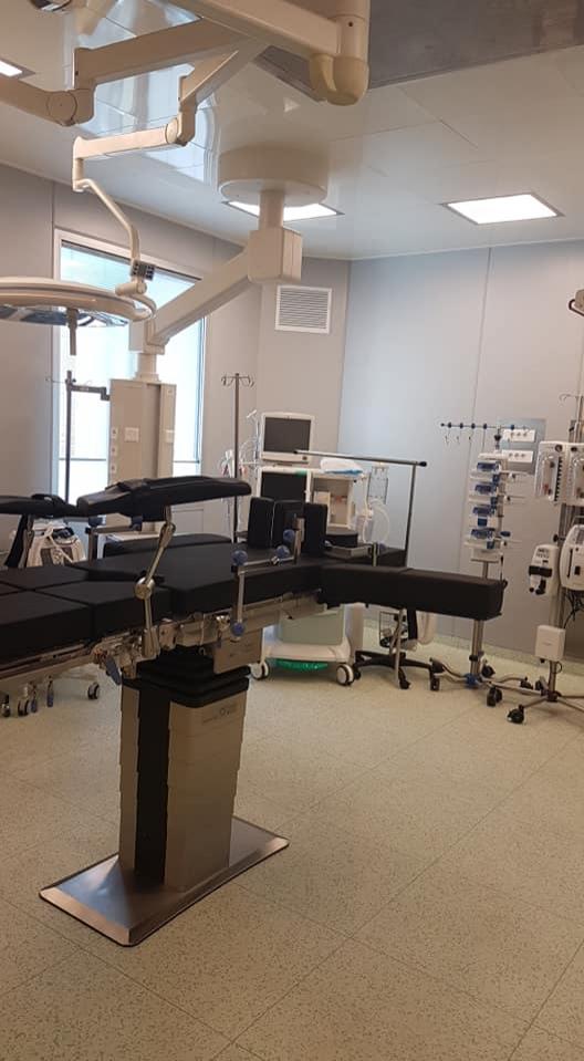 Da, încă doare! Tatăl unui tânăr care a murit după incendiul de la Colectiv, amintiri sfâșietoare, la inaugurarea unui Centru de Arși la Iași „Alex zăcea învelit in pături împuțite” – Foto