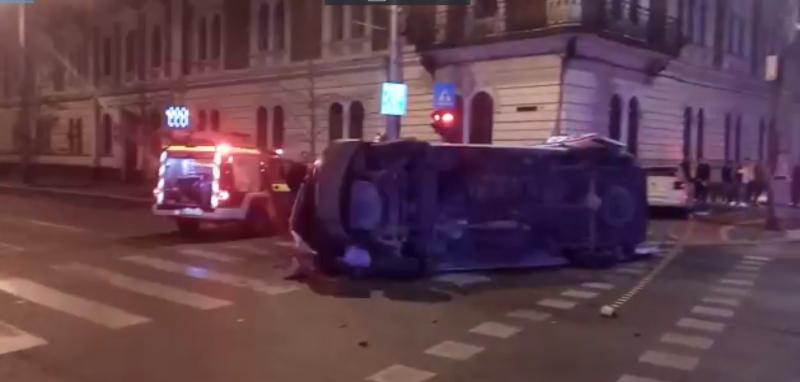 Accident grav în Cluj-Napoca: Șase persoane au fost transportate la spital | FOTO