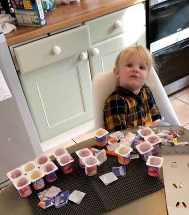 Un tată și-a lăsat fetița de trei ani singură timp de zece minute și a trăit un adevărat șoc! Ce a făcut copilul depășește orice imaginație | FOTO