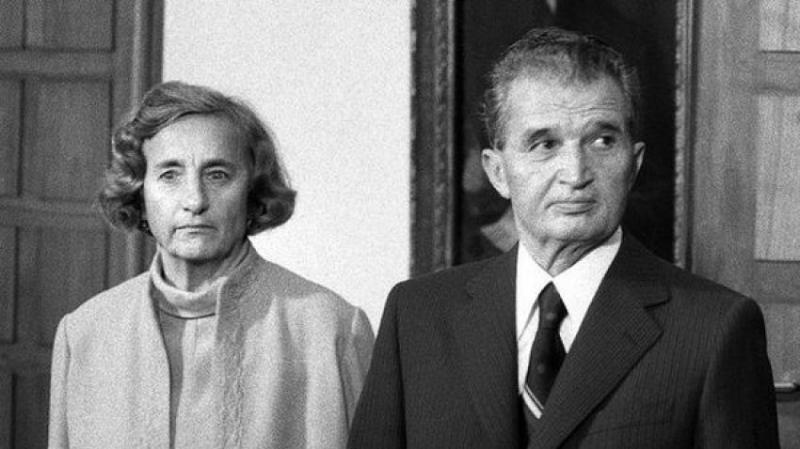 „De ce oare n-ai luat-o tu, că salvai, dracu' , ţara de la urgie?!". Cea mai scandaloasă iubire a Elenei Ceaușescu, ascunsă în istorie! Pe cine pusese ochii Lenuța și de ce n-a ținut amorul