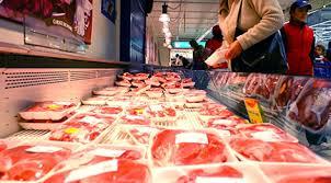 „Carne de om bio, 2,99 de euro/ kilogram”! Care a fost scopul campaniei terifiantă care a șocat clienții unei piețe de carne