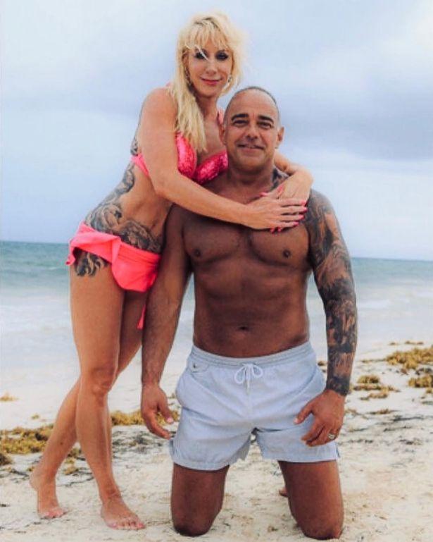 Are 54 de ani, dar este cerută în căsătorie de tineri de 20 de ani! Care este secretul ei. „E o nebunie!” - Foto