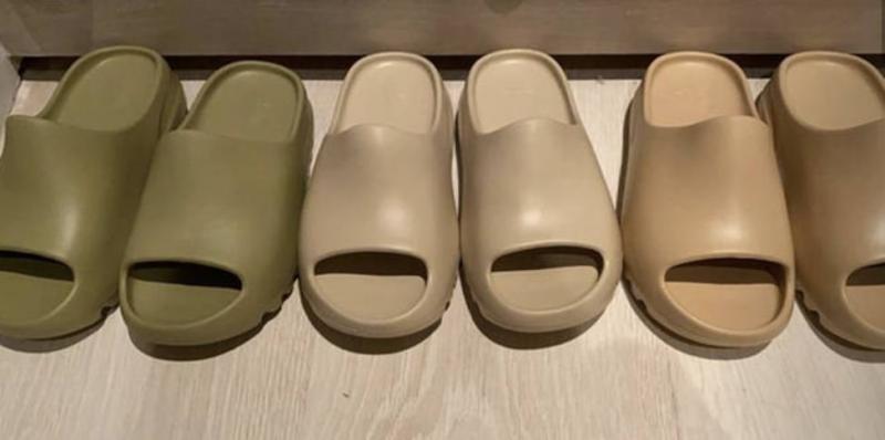 Snoop Dogg a comparat noile încălțări create de Kanye West cu „papucii de închisoare”