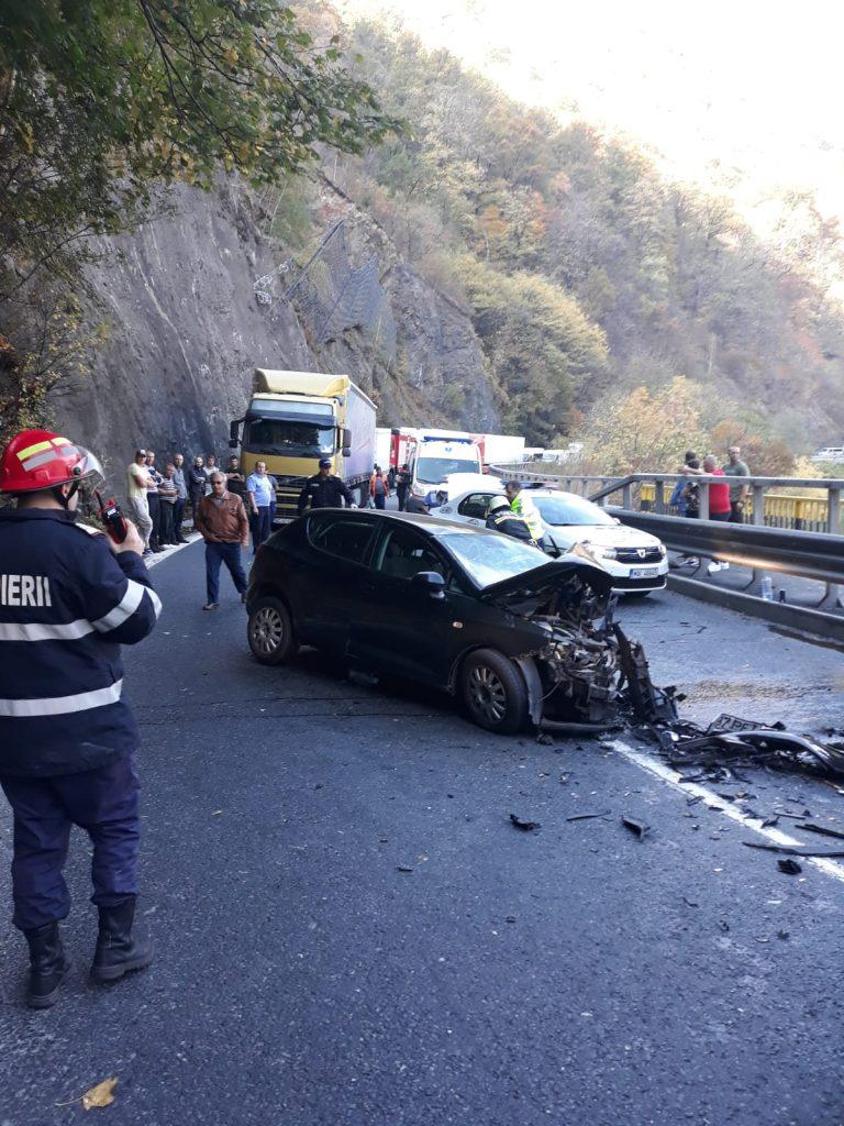 Accident cumplit cu cinci victime, la Călimănești! Ce greșeală a făcut șoferul vinovat | FOTO