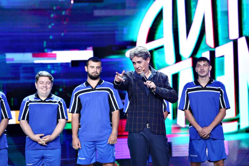 Scenete de excepție și parodii senzaționale. Doru Octavian Dumitru, magistral pe scena de la ”Antitalent”, ediția a doua