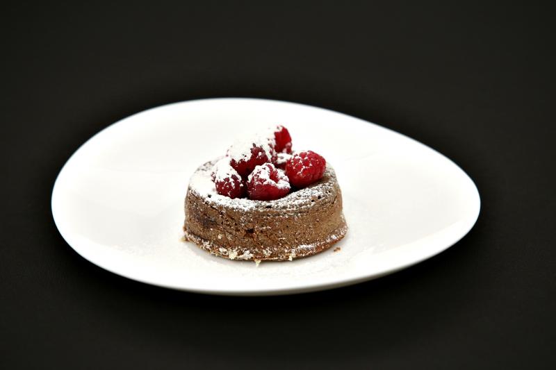 Georgiana e cântăreață de muzică populară, Marian, designer vestimentar. Au gătit cu suflet și atenție maximă la detalii: ”Suntem dependenți de emoții intense”