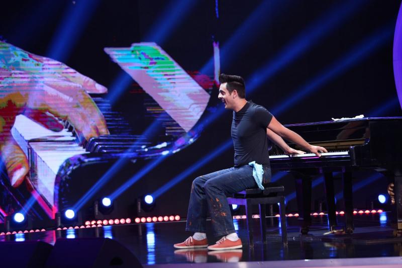 Delia, cucerită de talentul unui concurent: “Este preferatul meu, simt că va rămâne așa indiferent de ce număr va mai fi pe scena iUmor”