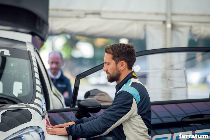 Dani Oțil: ”Aș face asta în fiecare zi a vieții mele!” A condus o bijuterie 100% electrică la Super Rally!