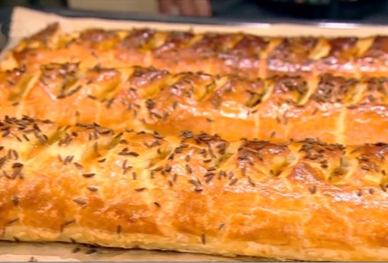 Rețete de Halloween. Plăcinte cu dovleac și brânză sărată