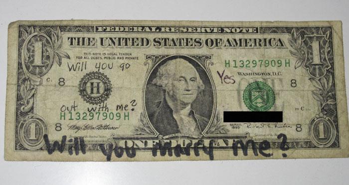 Un simplu dolar i-a adus o căsnicie fericită cu o soție iubitoare și trei copii minunați:„Nu aș fi putut să-l investesc într-un mod mai bun"