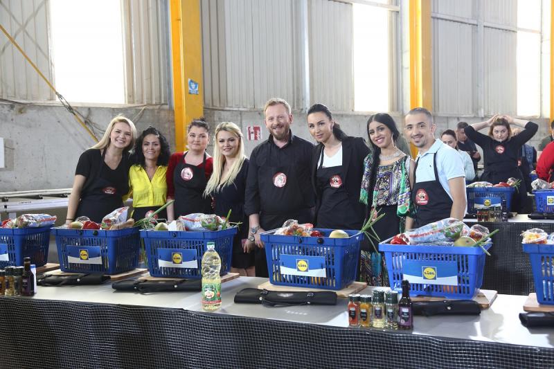 Se împart ultimele cuţite şi se dă startul probelor eliminatorii la Chefi la cuţite