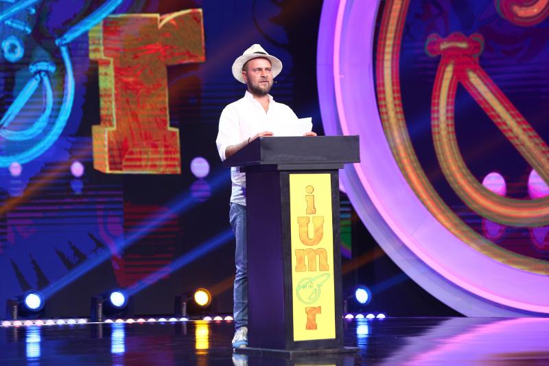 Ce s-a întâmplat la „iUmor”, ediția opt. Acrobații uluitoare, niște purceluși muzicali, un roast vampiric, un rap battle și un bunic pictor fără haine!