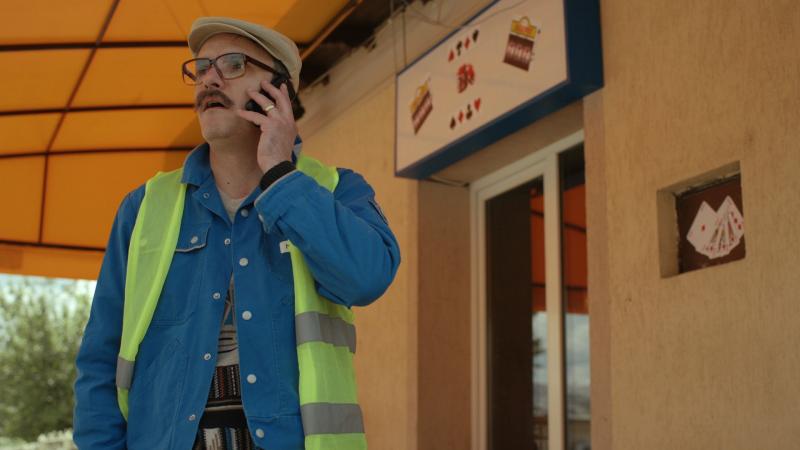 Ce s-a întâmplat în Mangalița, episodul 7. Primarul Stelu vrea să construiască Mangalițaland, cel mai mare parc de distracții din țară, dar biserica îl încurcă