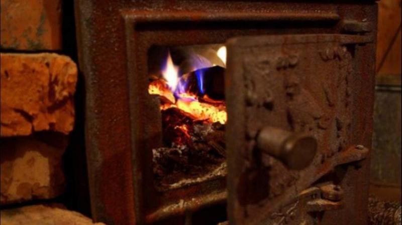 Românii uită de centralele de apartament sau de sobe! Care este cea mai ieftină metodă de încălzire