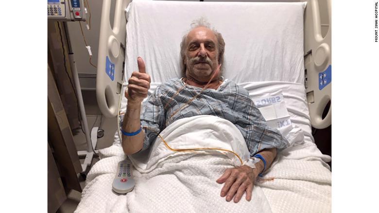 Medicii au rămas fără cuvinte! Un bărbat a ajuns la spital cu o tumoare de dimensiunea unei mingi de fotbal. „M-am pregătit pentru cel mai rău scenariu”