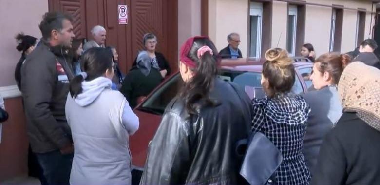 Răsturnare de situație în cazul Gabrielei, fetița din Bocșa! Executorul judecătoresc nu și-a făcut apariția. „S-a speriat”