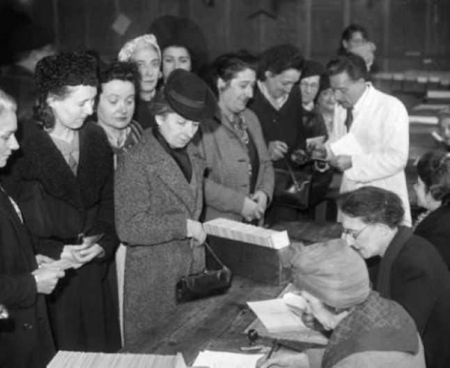 Alegerile prezidențiale 2019. Mai multe femei decât bărbați au ieșit la vot!