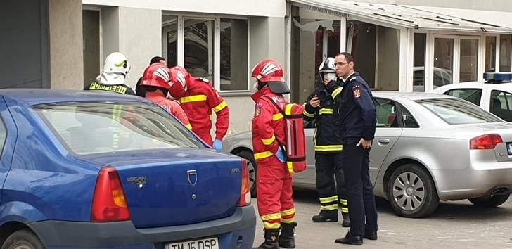 Noi dezvăluiri! În blocul din Timișoara a fost împrăștiată o substanță toxică! „Datele preliminare arată că s-a împrăștiat cu pesticid”