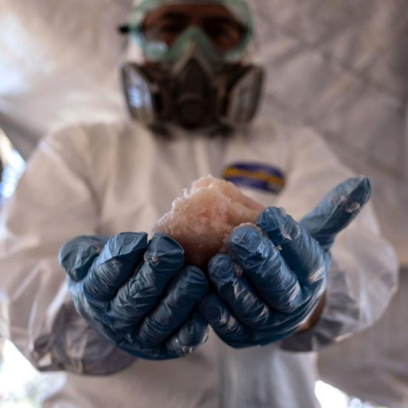 Doi profesori de chimie produceau droguri sub ochii elevilor! Ce a urmat