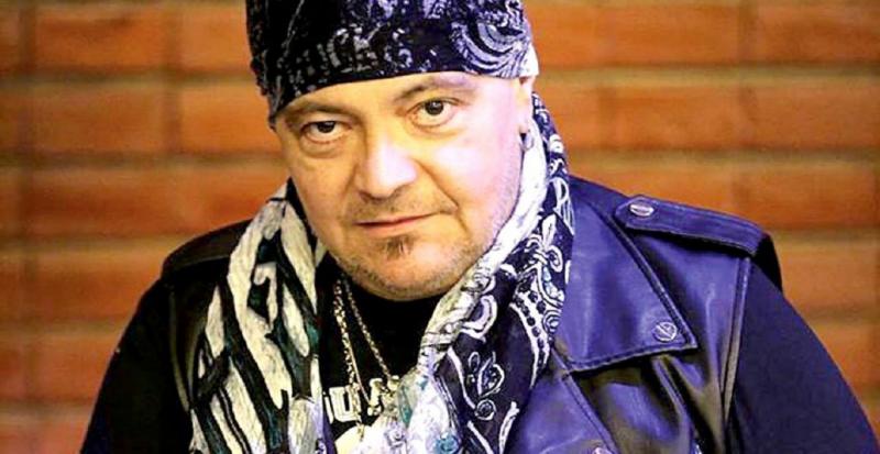 Povestea de viață a lui Leo Iorga. A făcut Marină Militară, tâmplărie, apoi a luat microfonul: "Cântam, mă opream și aprindeam artificii pe scenă"