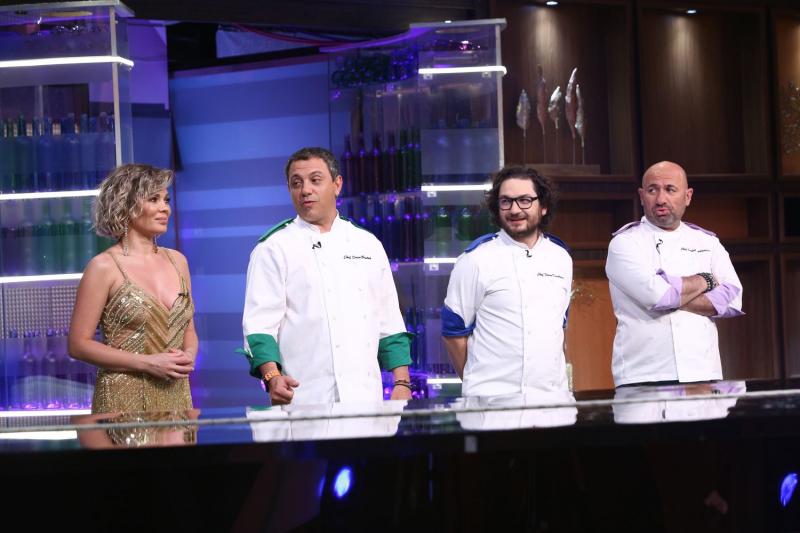 Aseară, pe Antena 1, când show-ul culinar a fost lider detașat de piață, chef Dumitrescu a pierdut primul bucătar din echipa sa, în sezonul 7